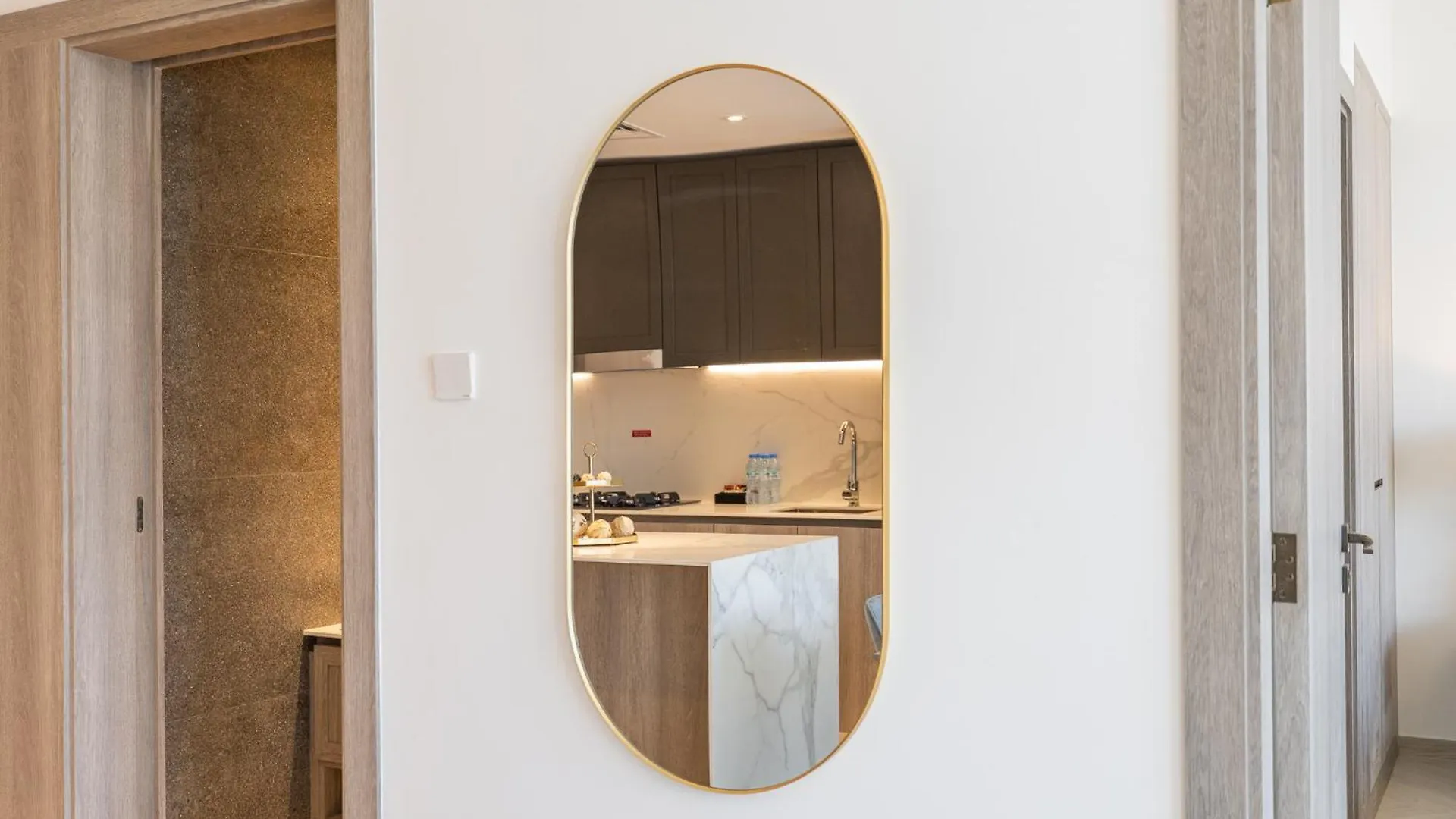 Luxury Stay Jvc Modern 1Bhk Pool & Gym Access Dubai 0*,  United Arab Emirates